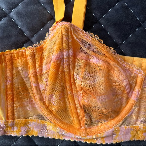 NWT Savage X Fenty Watercolor Tie Dye Unlined Lace Bra Size 40C - Picture 3 of 7